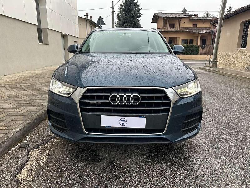 Usata Audi Q3 Business 150 CV (110 kW) 2015 Blu/azzurro SUV