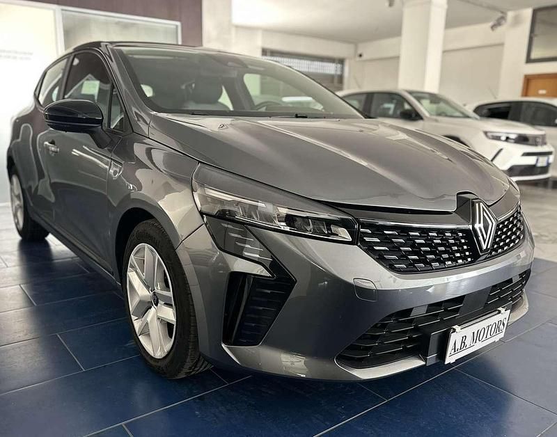 Usata Renault Clio V Evolution 67 CV (49 kW) 2024 Grigio Berlina