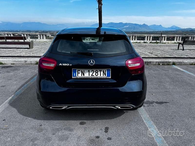 Usata Mercedes A180 2018 Blu Berlina