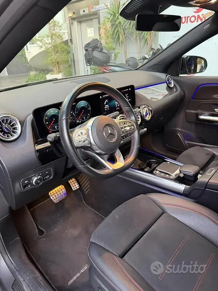 Usata Mercedes GLA200 150 CV (110 kW) 2021 Grigio SUV
