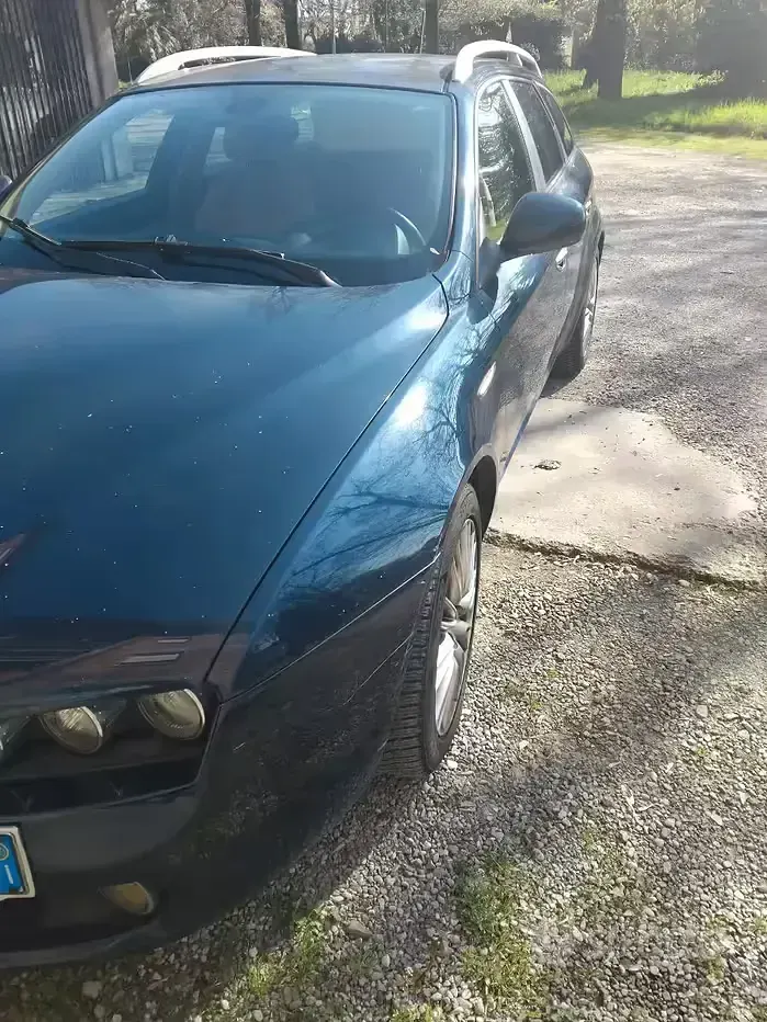Second-hand Alfa Romeo 159 120 CP (88 kW) 2010 Albastru Break