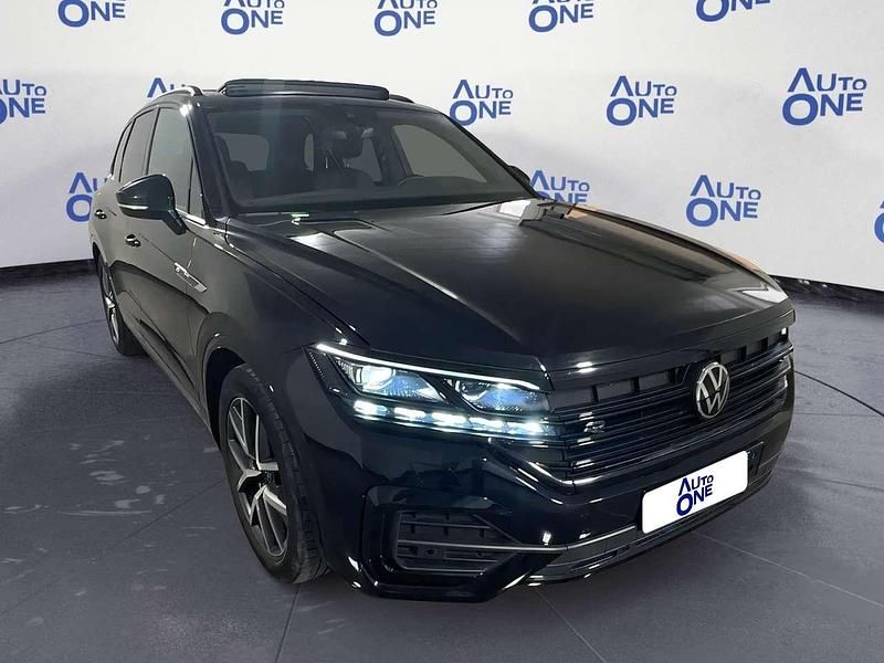 Nero Usata 2022 VW Touareg Elegance SUV | 48.890 € (Super prezzo) - Immagine 1/3
