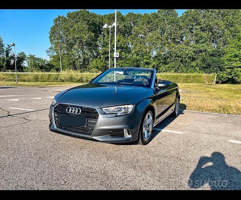 Grigio Usata 2017 Audi A3 Cabriolet Sport Cabrio | 21.000 € (Molto cara) - Immagine 1/4