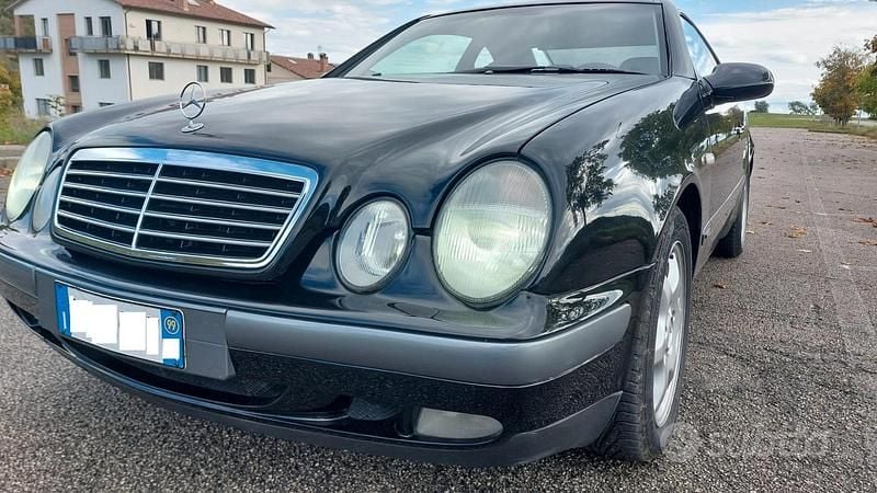 Usata Mercedes CLK430 Avantgarde 279 CV (205 kW) 1999 Nero Coupé