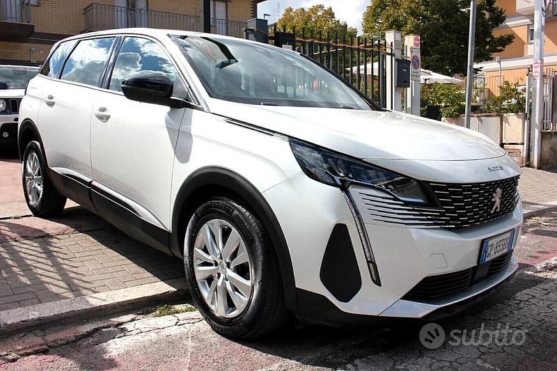 Usata Peugeot 5008 131 CV (96 kW) 2023 Bianco SUV