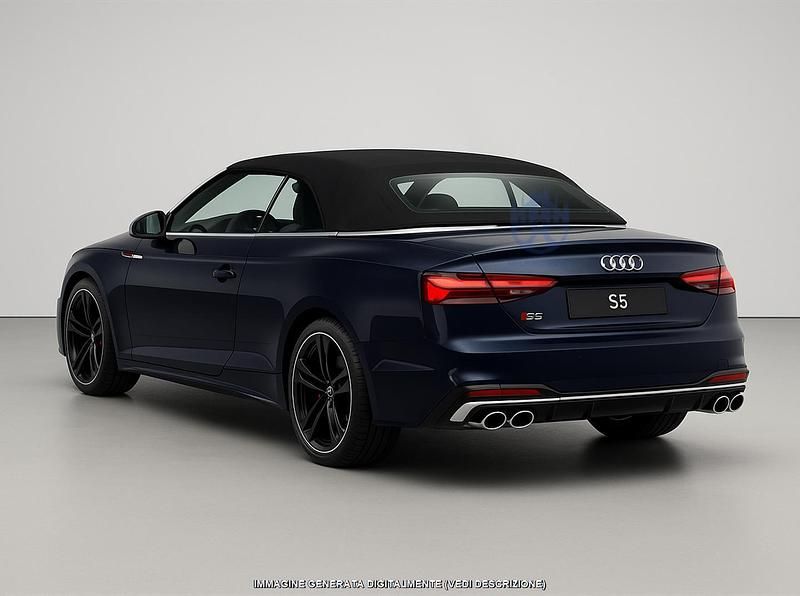 Usata Audi S5 Competition 354 CV (260 kW) 2024 Blu Cabrio