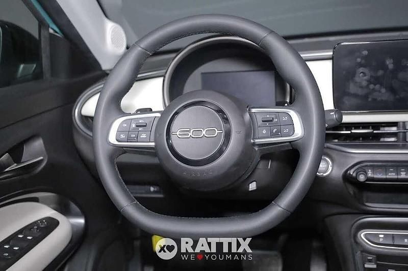 Usata Fiat 600 La Prima 101 CV (74 kW) 2025 Blu SUV