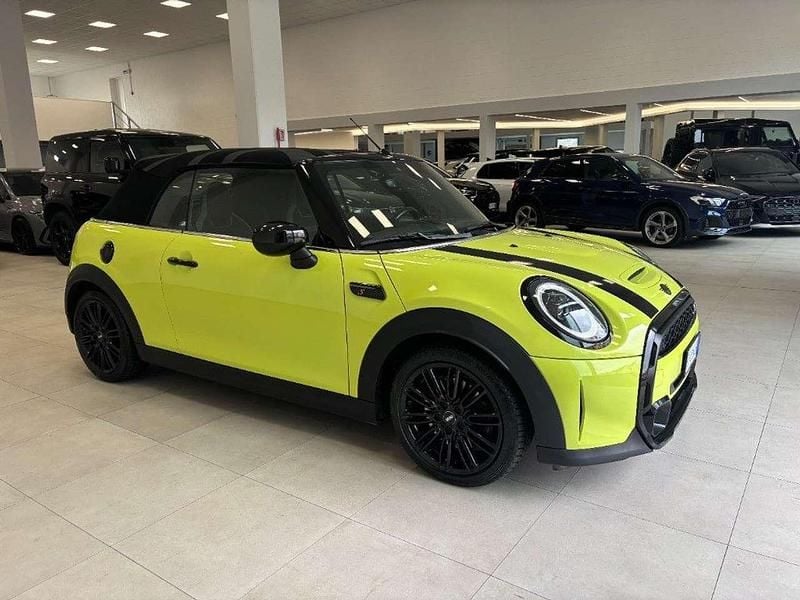 Usata Mini Cooper Cabriolet 178 CV (130 kW) 2021 Giallo Cabrio