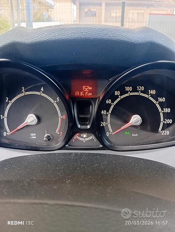 Usata Ford Fiesta Titanium 82 CV (60 kW) 2009 Nero Utilitaria