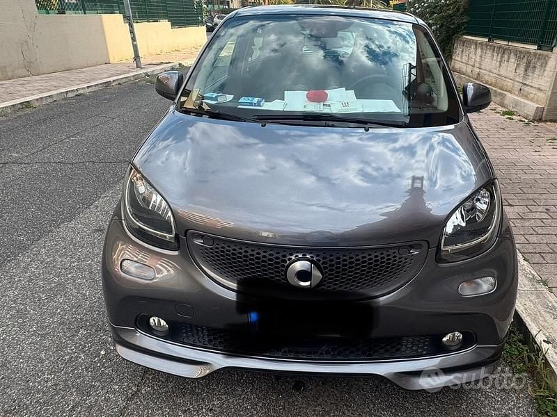 Grigio Usata 2019 Smart ForFour Utilitaria | 11.000 € (Super prezzo) - Immagine 1/4