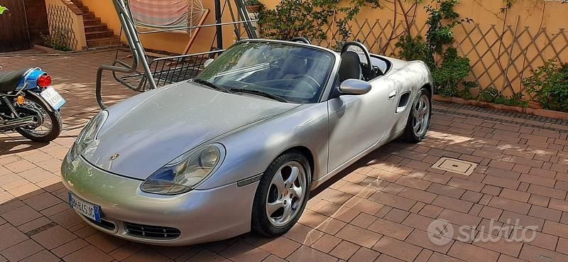 Usata Porsche Boxster 252 CV (185 kW) 2001 Grigio Cabrio