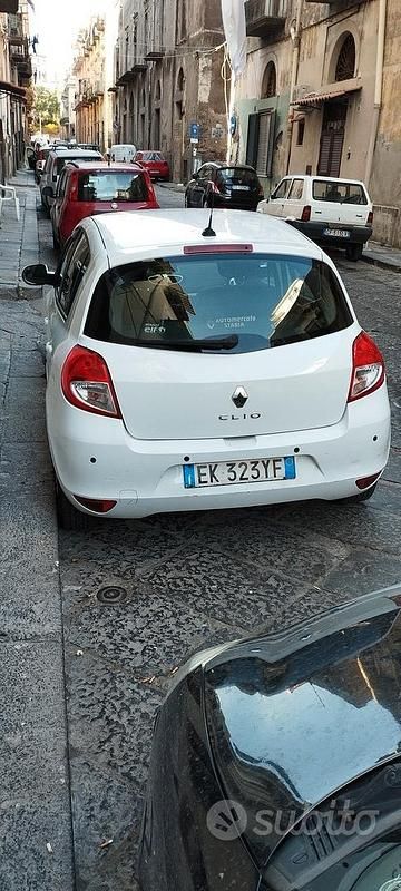 Usata Renault Clio III 75 CV (55 kW) 2012 Bianco Utilitaria