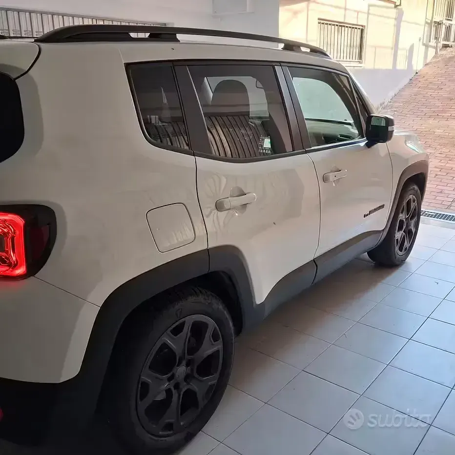 Usata Jeep Renegade 80th Anniversary 130 CV (95 kW) 2021 Bianco SUV