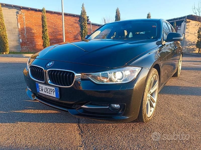 Nero Usata 2014 BMW 320 Sport Line Station wagon | 8000 € (Super prezzo) - Immagine 1/4