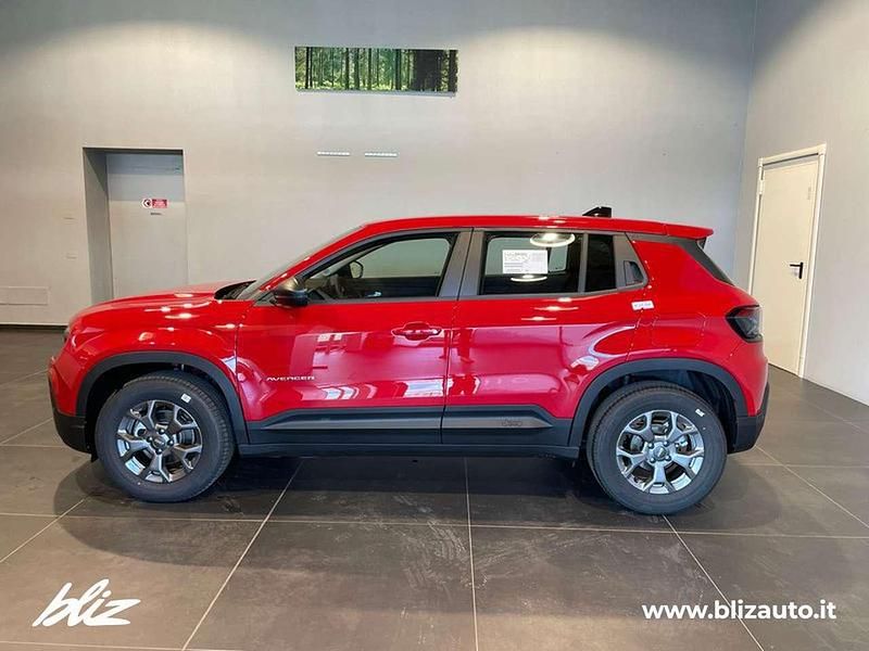 Nuova Jeep Avenger Longitude 100 CV (73 kW) 2026 Ruby SUV