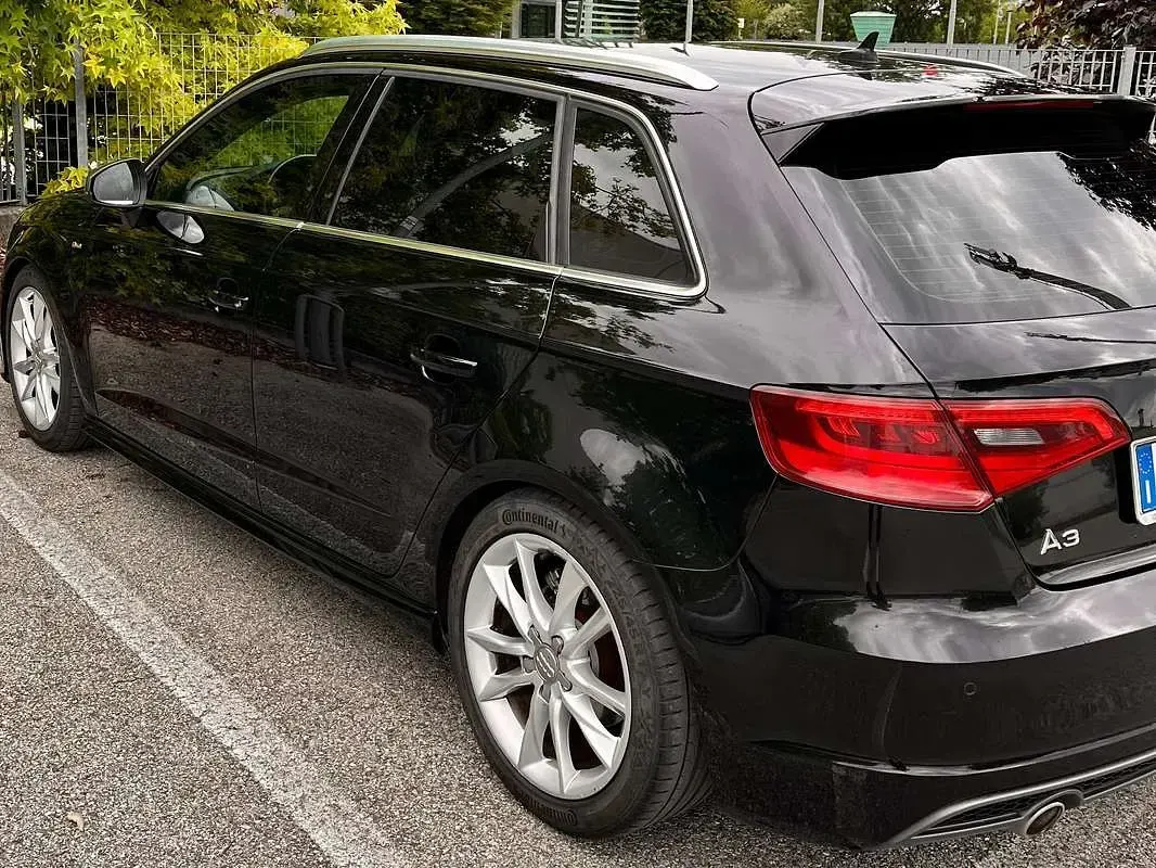 Begagnad Audi A3 S-Line 110 HK (80 kW) 2016 Svart Sportkupé