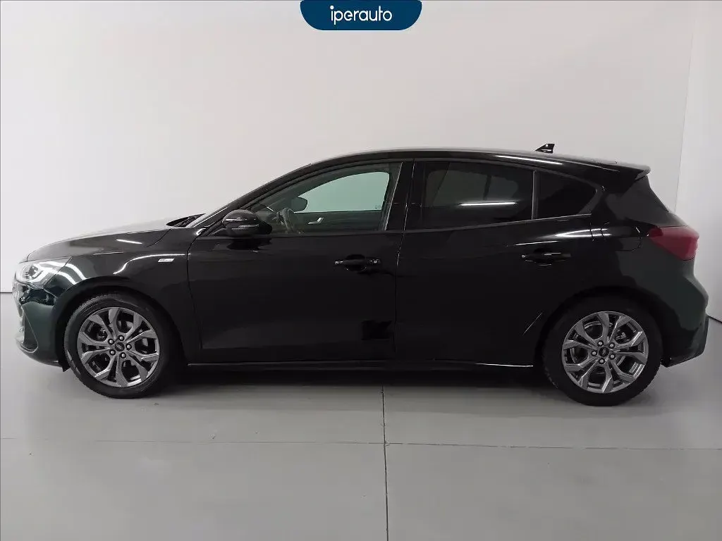 Usata Ford Focus ST-Line 125 CV (91 kW) 2023 Nero Berlina