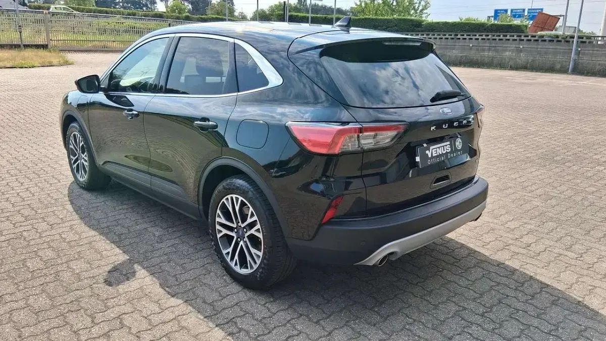 Usata Ford Kuga Business Edition 224 CV (164 kW) 2021 Nero SUV