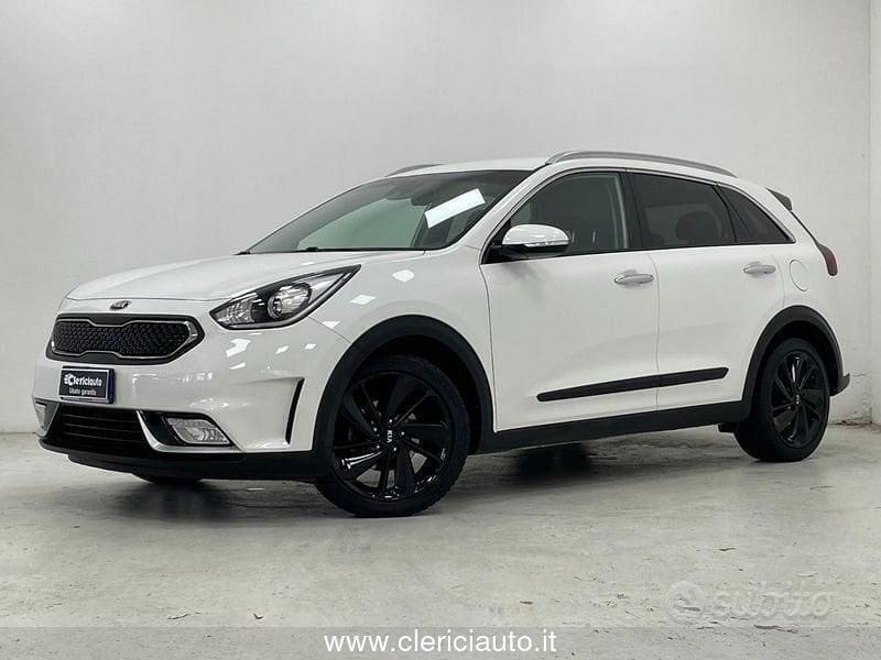 Bianco perlato Usata 2017 Kia Niro 2 SUV | 13.500 € (Cara) - Immagine 1/4