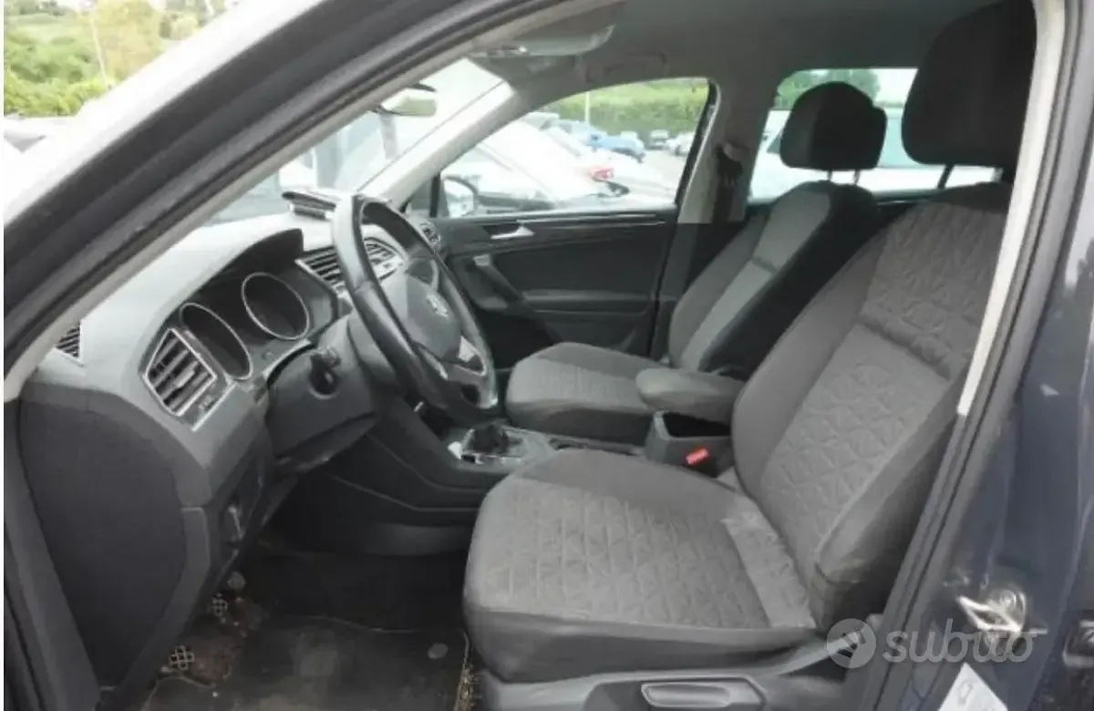 Usata VW Tiguan Life 122 CV (89 kW) 2022 Nero SUV