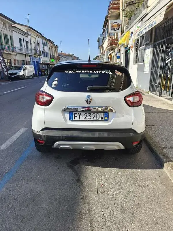 Usata Renault Captur 90 CV (66 kW) 2019 Bianco SUV