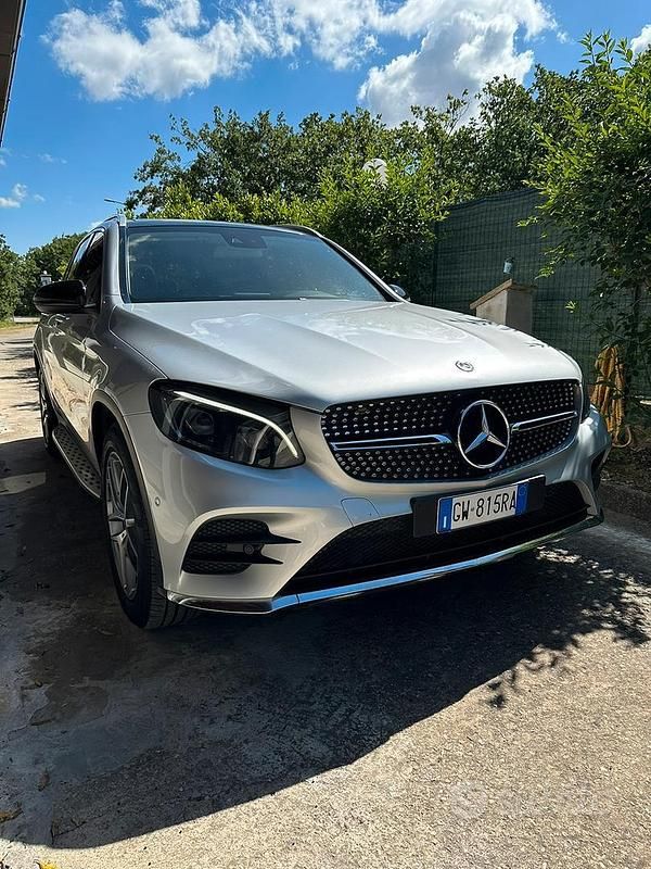 Grigio Usata 2018 Mercedes GLC250 SUV | 30.000 € (Cara) - Immagine 1/4