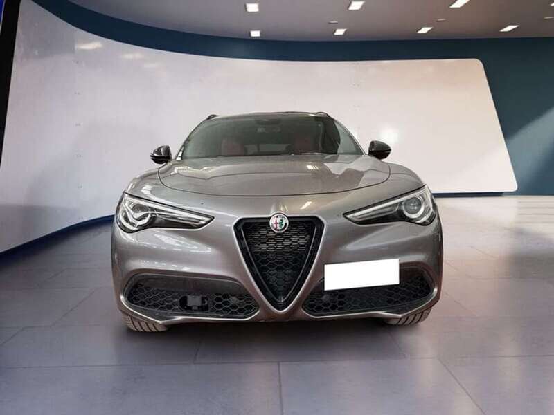 Usato 2019 Alfa Romeo Stelvio 2.0 Benzin 280 CV (34.900 €)