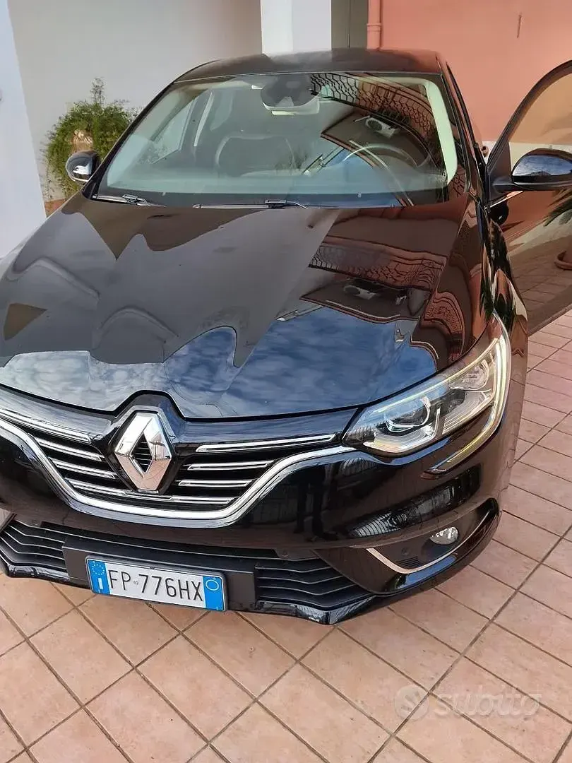 Usata Renault Mégane Intens 110 CV (80 kW) 2018 Nero Berlina