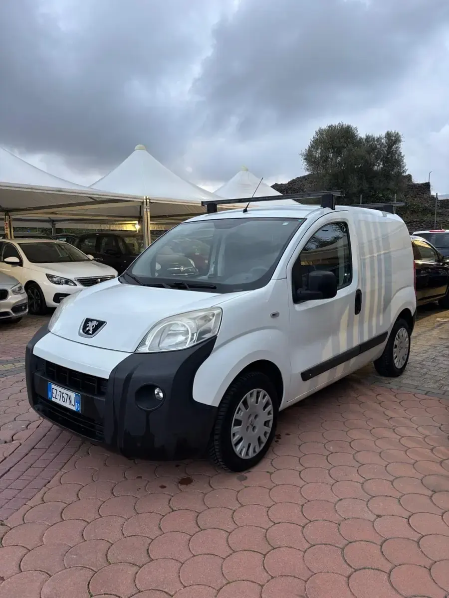 Usata Peugeot Bipper 74 CV (54 kW) 2015 Bianco Monovolume
