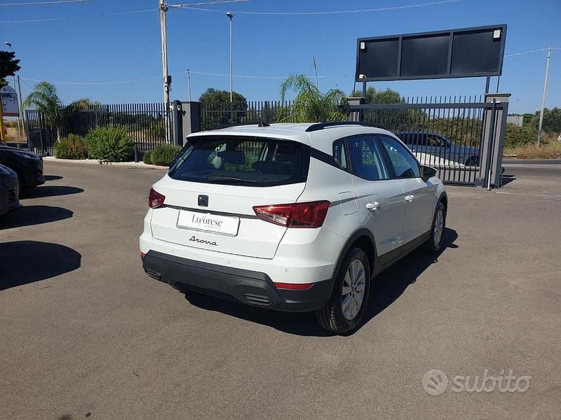 Usata Seat Arona Style 95 CV (69 kW) 2023 Bianco pastello SUV