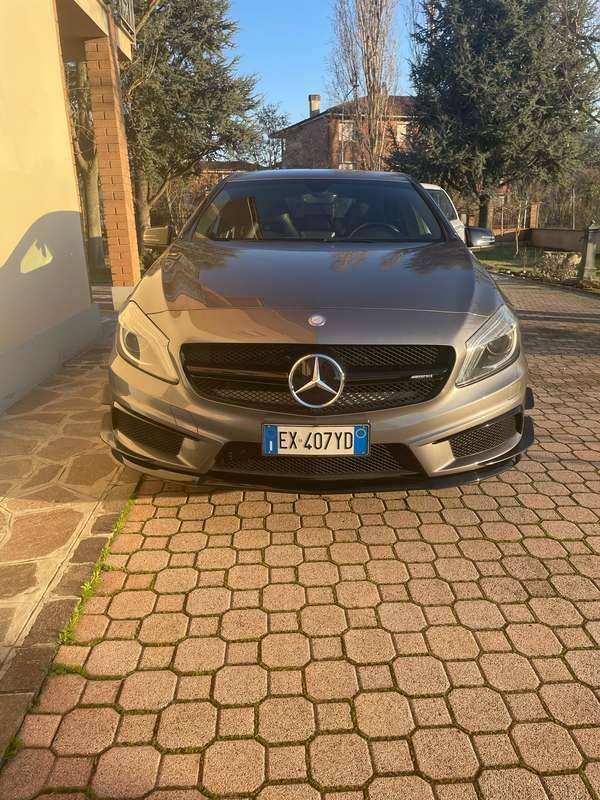 Usato 2015 Mercedes A45 AMG 2 Benzin