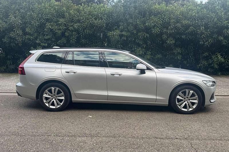 Usata Volvo V60 Business Edition 197 CV (144 kW) 2021 Grigio Station wagon