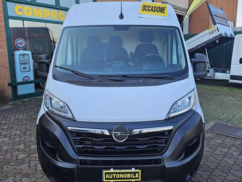 Usata Opel Movano 140 CV (102 kW) 2023 Bianco Furgone
