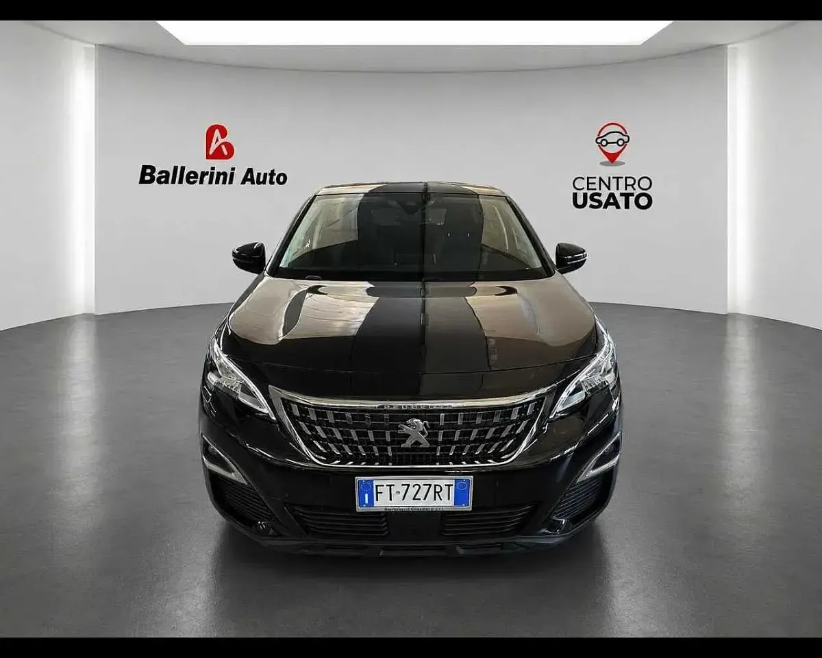 Usata Peugeot 3008 Business-Line 131 CV (96 kW) 2019 Nero SUV