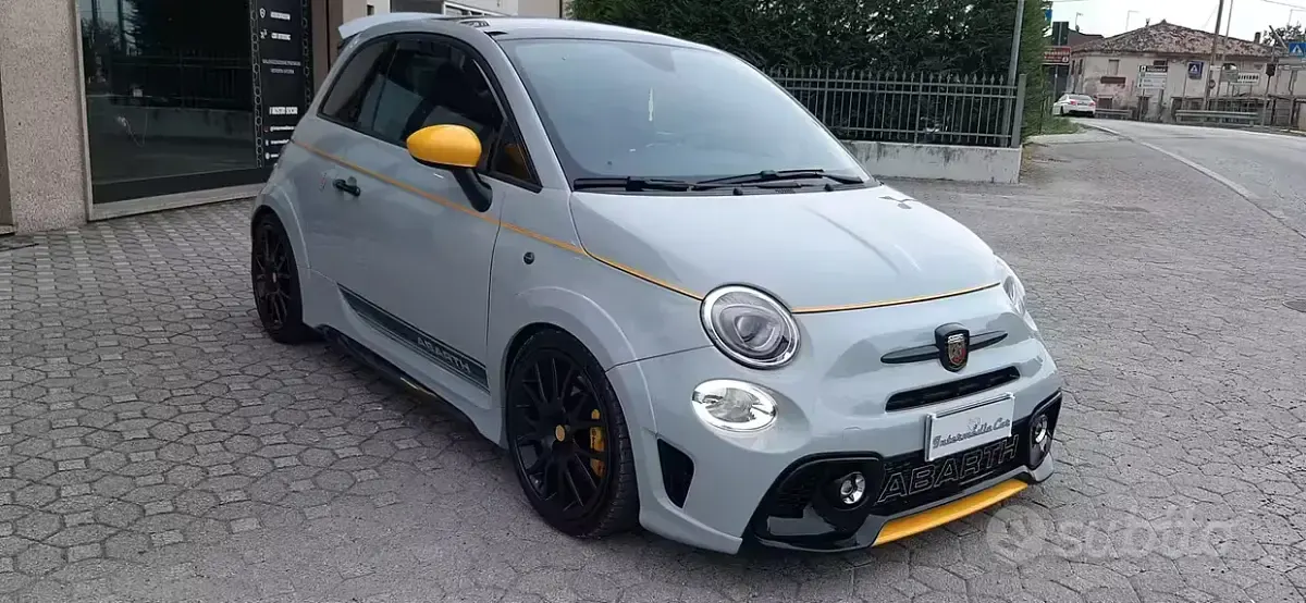 Usata Abarth 500 135 CV (99 kW) 2009 Grigio Utilitaria