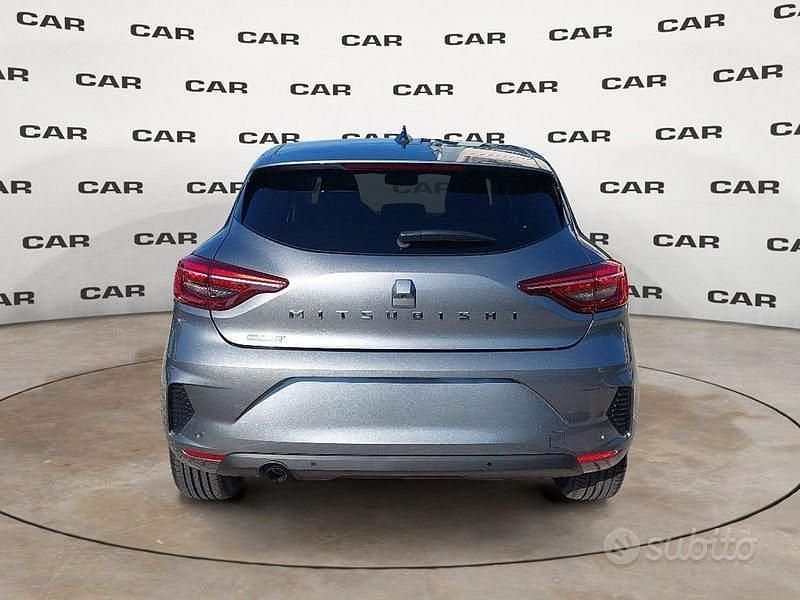 Nuova Mitsubishi Colt Invite 65 CV (47 kW) 2025 Grigio Utilitaria