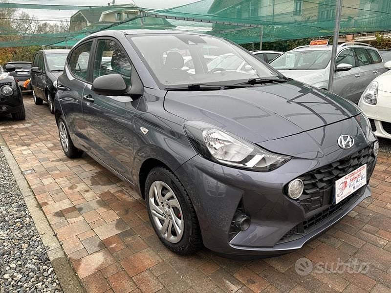 Usata Hyundai i10 Prime 67 CV (49 kW) 2022 Grigio Utilitaria