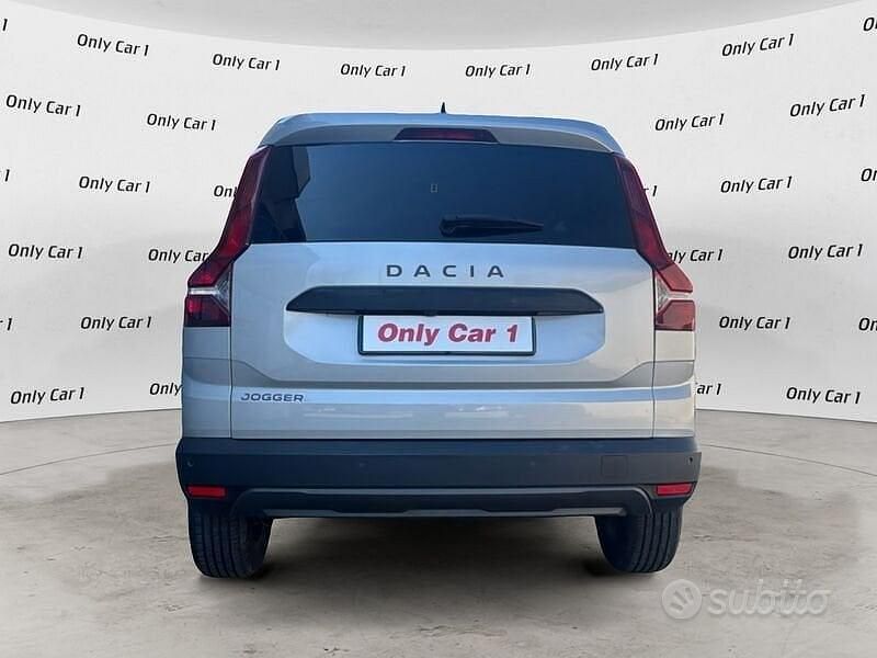 Usata Dacia Jogger Extreme 101 CV (74 kW) 2022 Grigio Monovolume