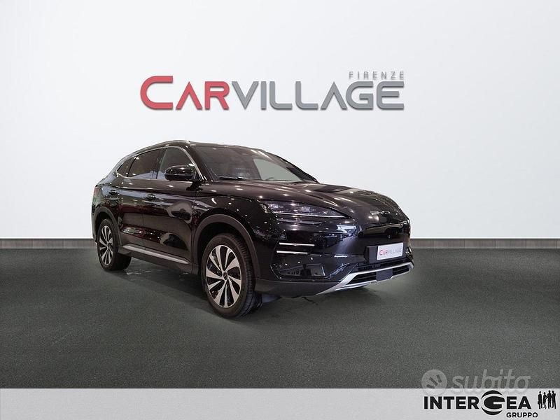 Nuova BYD Seal U Boost 2025 Blu SUV