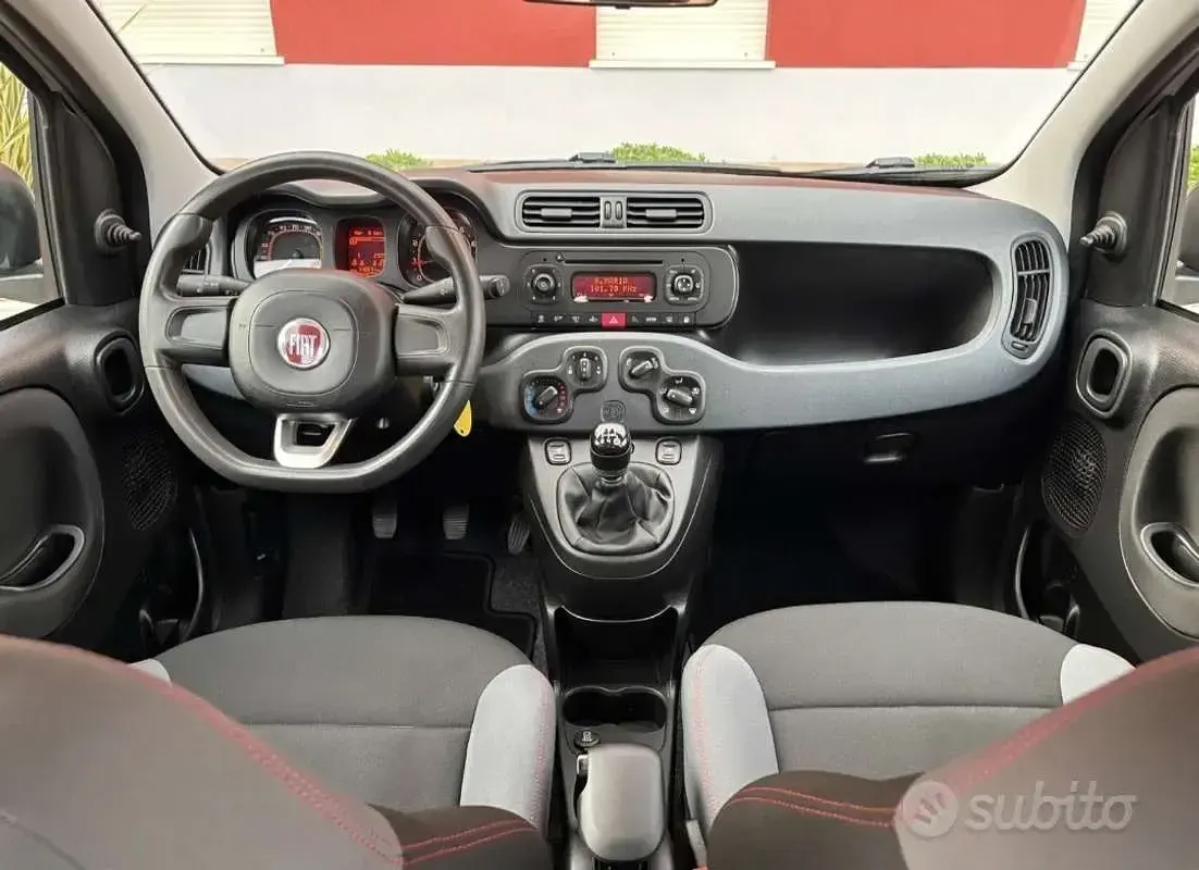 Usata Fiat Panda Easy 69 CV (50 kW) 2016 Utilitaria