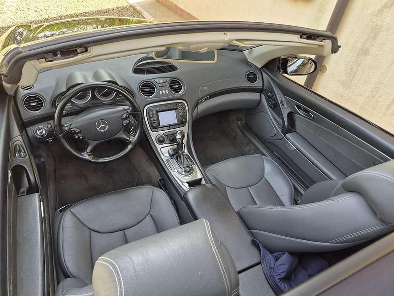 Usata Mercedes SL350 245 CV (180 kW) 2005 Cabrio