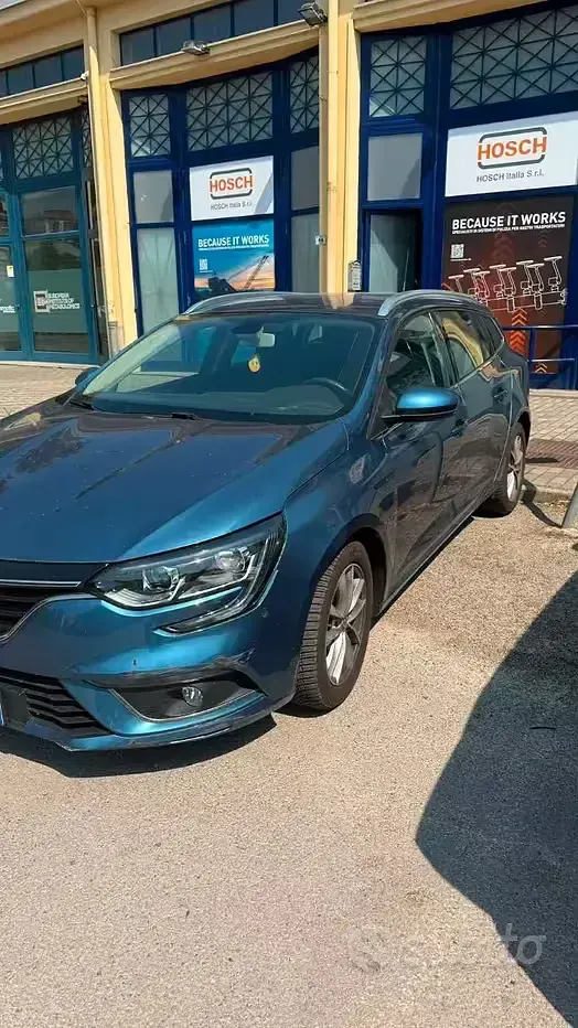 Usata Renault Mégane GrandTour 116 CV (85 kW) 2019 Bluazzurro Station wagon