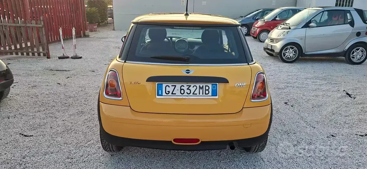 Usata Mini ONE 75 CV (55 kW) 2009 Giallo Utilitaria
