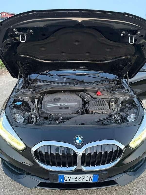 Usata BMW 118 Luxury Line 136 CV (100 kW) 2021 Nero Utilitaria