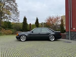 Usata Mercedes 500 326 CV (239 kW) 1992 Nero Berlina