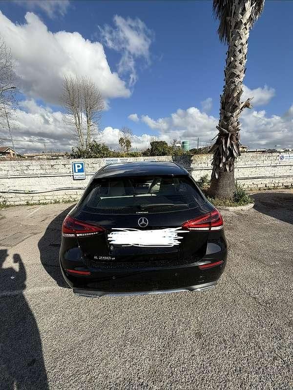 Usata Mercedes 250 Premium 218 CV (160 kW) 2020 Nero Berlina