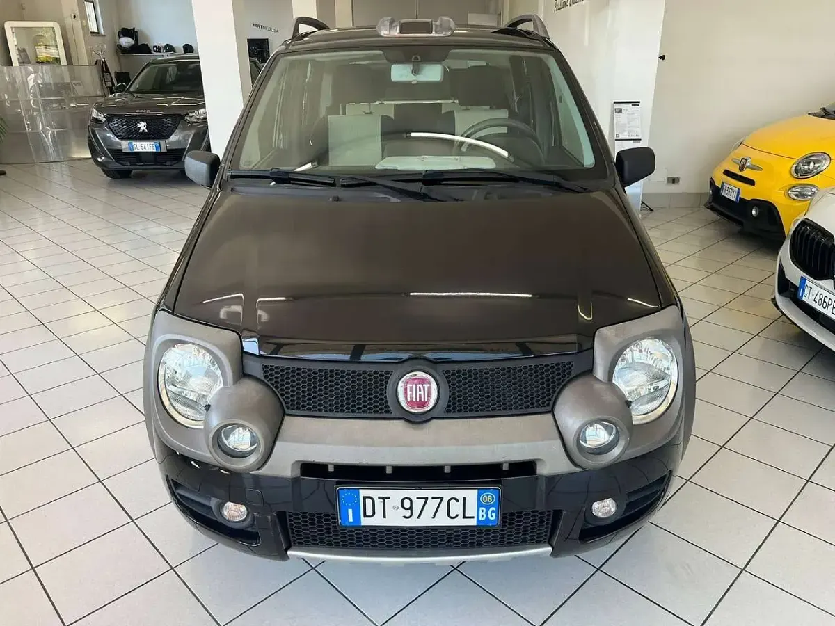 Usata Fiat Panda 4x4 Cross 69 CV (50 kW) 2008 Nero Utilitaria