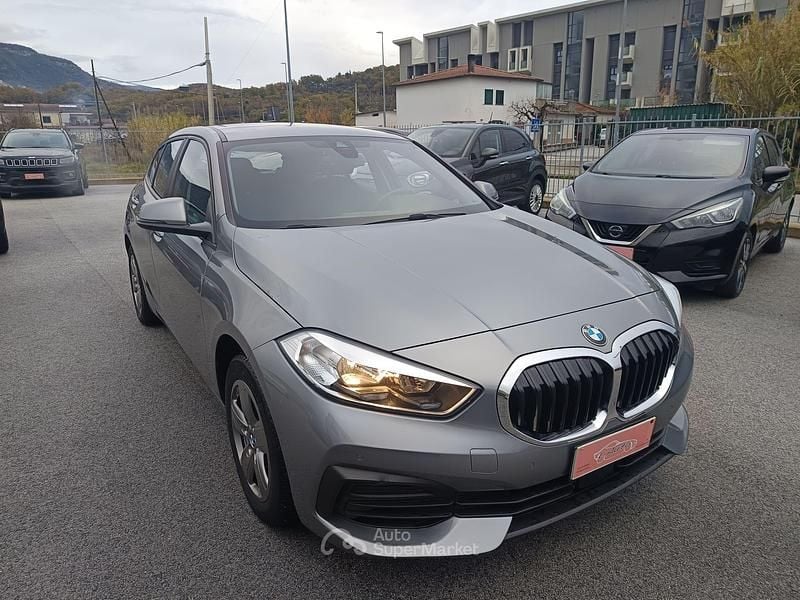 Begagnad BMW 116 Advantage 116 HK (85 kW) 2022 Grå Halvkombi