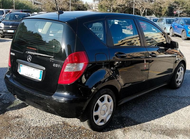 Usata Mercedes A160 95 CV (69 kW) 2010 Nero Berlina
