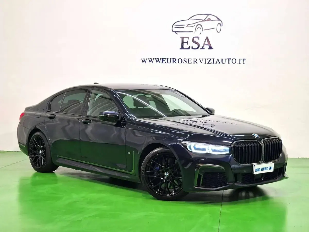 Usata BMW 730 M Sport 265 CV (194 kW) 2020 416 carbonschwarz Berlina
